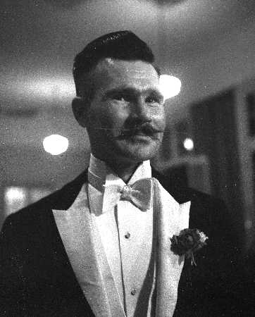 Images/1 LF colour Troop 1951331.jpg